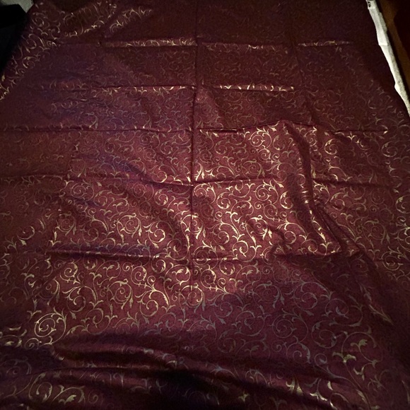 Neiman Marcus Red Baroque Print Shawl - Picture 3 of 11